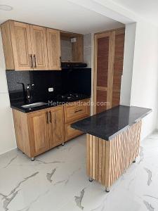Apartamento de 2 alcobas en venta en Cimarrona, Rionegro, 48 m² · foto 3 de 13