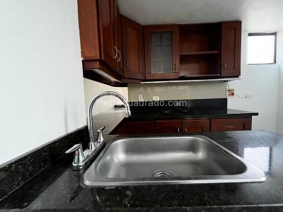 Apartamento en venta en El Poblado, Medellín · foto 3 de 20