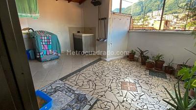 Apartamento de 4 alcobas en venta en Bello, Bello, 132 m² · foto 5 de 10