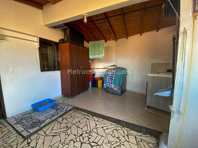 Apartamento de 4 alcobas en venta en Bello, Bello, 132 m² · foto 8 de 10
