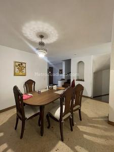 Casa de 3 alcobas en venta en El Poblado, Medellín, 204 m² · foto 4 de 20