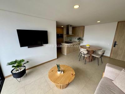 Apartamento de 3 alcobas en arriendo en Castropol, Medellín, 79 m² · foto 3 de 20