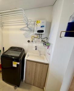 Apartamento de 3 alcobas en arriendo en Castropol, Medellín, 79 m² · foto 4 de 20