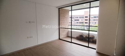 Apartaestudio en arriendo en Loma El Escobero, Envigado · foto 3 de 13