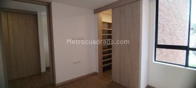 Apartaestudio en arriendo en Loma El Escobero, Envigado · foto 8 de 13