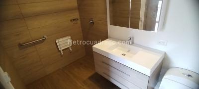 Apartaestudio en arriendo en Loma El Escobero, Envigado · foto 12 de 13