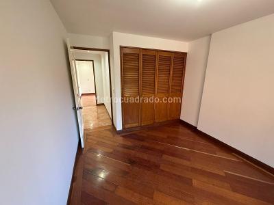 Apartamento de 3 alcobas en arriendo en El Poblado, Medellín, 145 m² · foto 10 de 20