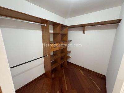 Apartamento de 3 alcobas en arriendo en El Poblado, Medellín, 145 m² · foto 12 de 20