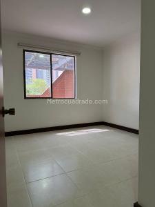 Apartamento en venta en Loma De Los Bernal, Medellín · foto 6 de 19