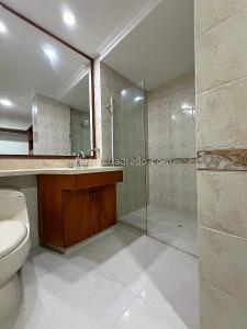 Apartamento en venta en Loma De Los Bernal, Medellín · foto 7 de 19