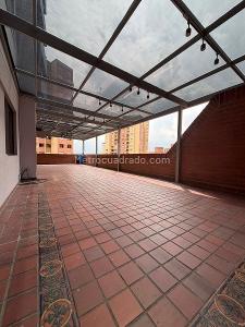 Apartamento en venta en Loma De Los Bernal, Medellín · foto 11 de 19