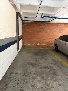 Apartamento en venta en Loma De Los Bernal, Medellín · foto 14 de 19