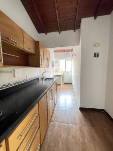 Apartamento en venta en Loma De Los Bernal, Medellín · foto 5 de 20