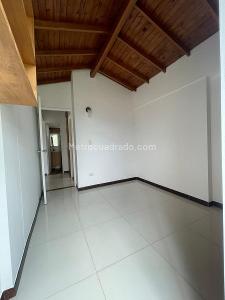 Apartamento en venta en Loma De Los Bernal, Medellín · foto 13 de 20
