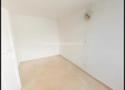 Apartamento de 5 alcobas en venta en Florida Nueva, Medellín, 180 m² · foto 19 de 20