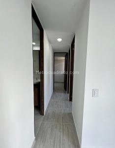 Apartamento de 3 alcobas en venta en Cimarrona, Rionegro, 55 m² · foto 5 de 14