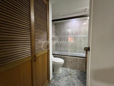 Apartamento en venta en Zuniga, Envigado · foto 12 de 18