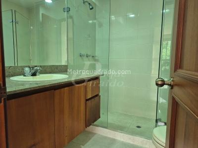 Apartamento en arriendo en El Poblado, Medellín · foto 7 de 20