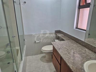 Apartamento en arriendo en El Poblado, Medellín · foto 16 de 20
