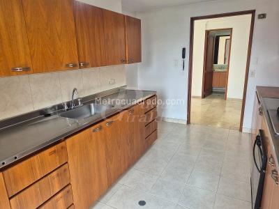 Apartamento en arriendo en El Poblado, Medellín · foto 17 de 20