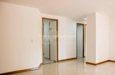Apartamento de 2 alcobas en arriendo en Castropol, Medellín, 100 m² · foto 5 de 20