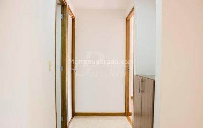Apartamento de 2 alcobas en arriendo en Castropol, Medellín, 100 m² · foto 10 de 20