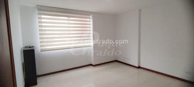 Apartamento de 3 alcobas en arriendo en El Poblado, Medellín, 134 m² · foto 11 de 20