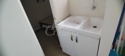 Apartamento de 3 alcobas en arriendo en El Poblado, Medellín, 134 m² · foto 19 de 20