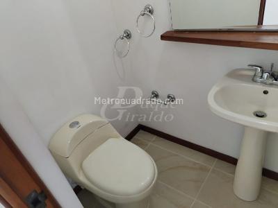 Apartamento de 3 alcobas en arriendo en La Frontera, Medellín, 150 m² · foto 8 de 20