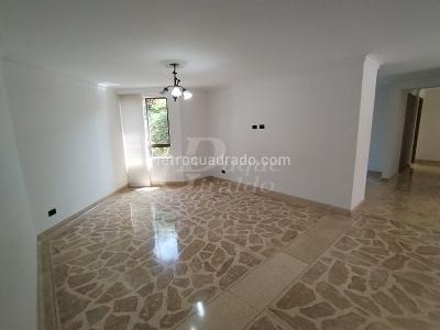 Apartamento de 3 alcobas en arriendo en Castropol, Medellín, 145 m² · foto 2 de 18