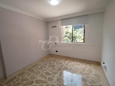 Apartamento de 3 alcobas en arriendo en Castropol, Medellín, 145 m² · foto 9 de 18