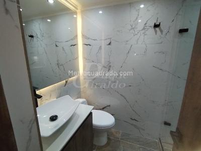Apartamento de 3 alcobas en arriendo en Castropol, Medellín, 145 m² · foto 17 de 18
