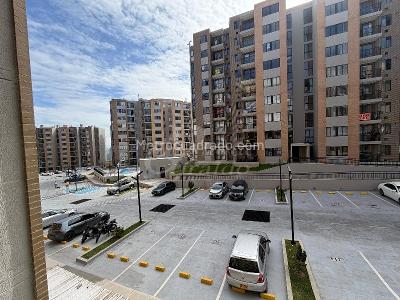 Apartamento de 2 alcobas en venta en Cimarrona, Rionegro, 58 m² · foto 3 de 8