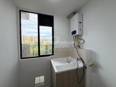 Apartamento de 2 alcobas en venta en Cimarrona, Rionegro, 58 m² · foto 6 de 8