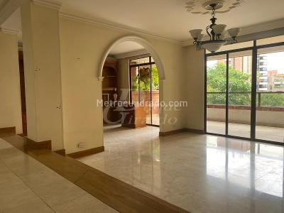 Apartamento de 4 alcobas en venta en El Poblado, Medellín, 254 m² · foto 3 de 20