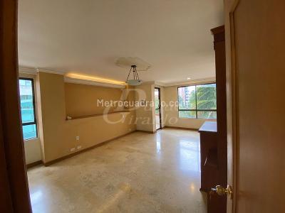 Apartamento de 4 alcobas en venta en El Poblado, Medellín, 254 m² · foto 5 de 20
