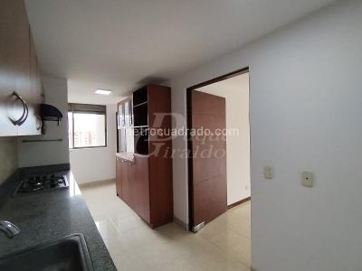 Apartamento de 3 alcobas en arriendo en El Poblado, Medellín, 135 m² · foto 5 de 20