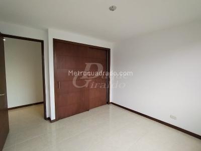 Apartamento de 3 alcobas en arriendo en El Poblado, Medellín, 135 m² · foto 7 de 20