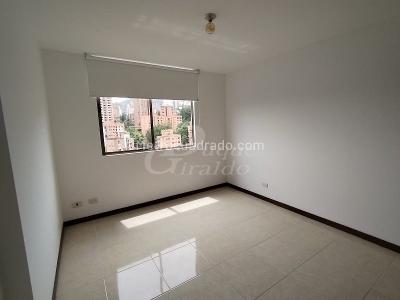 Apartamento de 3 alcobas en arriendo en El Poblado, Medellín, 135 m² · foto 10 de 20