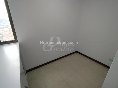 Apartamento de 3 alcobas en arriendo en El Poblado, Medellín, 135 m² · foto 11 de 20
