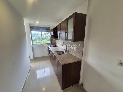 Apartamento de 2 alcobas en arriendo en Castropol, Medellín, 89 m² · foto 11 de 16