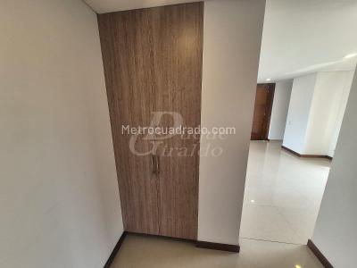 Apartamento de 2 alcobas en arriendo en Castropol, Medellín, 89 m² · foto 15 de 16