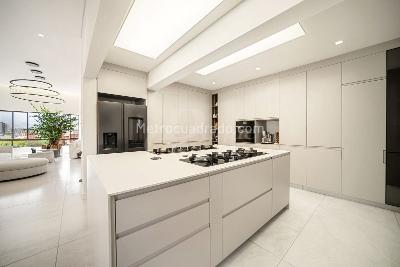 Apartamento en venta en El Poblado, Medellín · foto 5 de 20