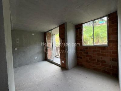Apartamento de 2 alcobas en venta en El Porvenir, Rionegro, 56 m² · foto 2 de 8