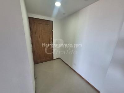 Apartamento de 2 alcobas en arriendo en Las Lomitas, Sabaneta, 90 m² · foto 11 de 19