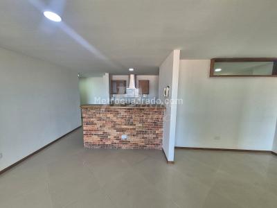 Apartamento de 2 alcobas en arriendo en Las Lomitas, Sabaneta, 90 m² · foto 13 de 19