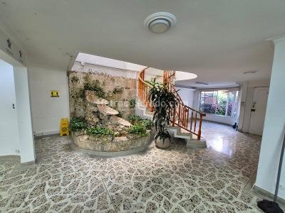 Casa de 5 alcobas en arriendo en Belen, Medellín, 350 m² · foto 4 de 20