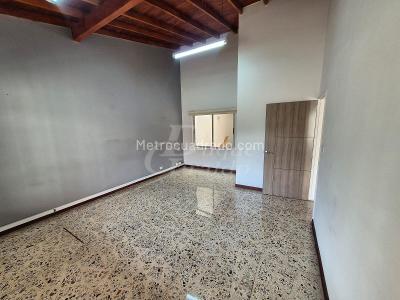 Casa de 5 alcobas en arriendo en Belen, Medellín, 350 m² · foto 12 de 20