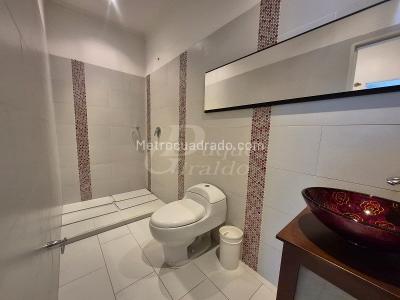 Casa de 5 alcobas en arriendo en Belen, Medellín, 350 m² · foto 13 de 20