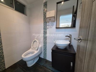 Casa de 5 alcobas en arriendo en Belen, Medellín, 350 m² · foto 14 de 20